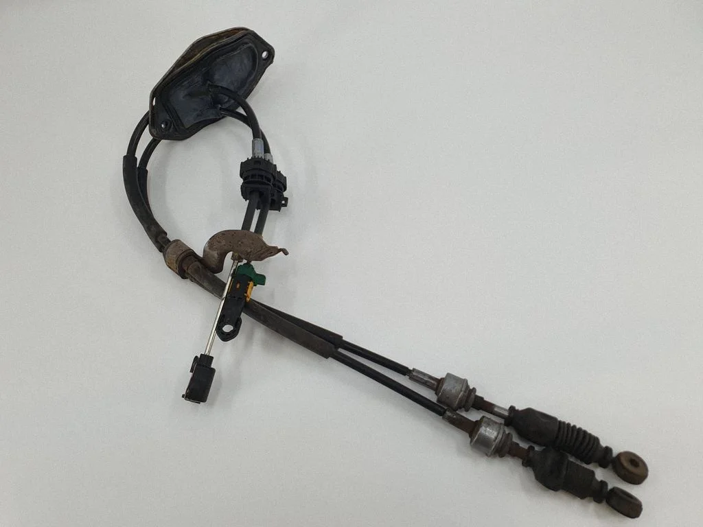 Gear shift cable linkage