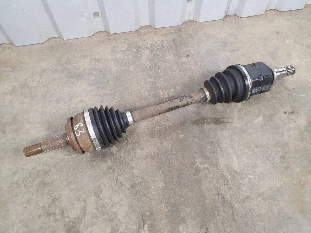 Front driveshaft – front left