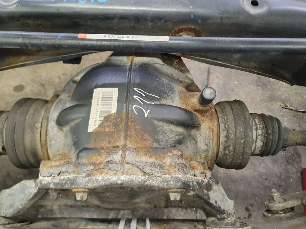 Rear differential 2053502602