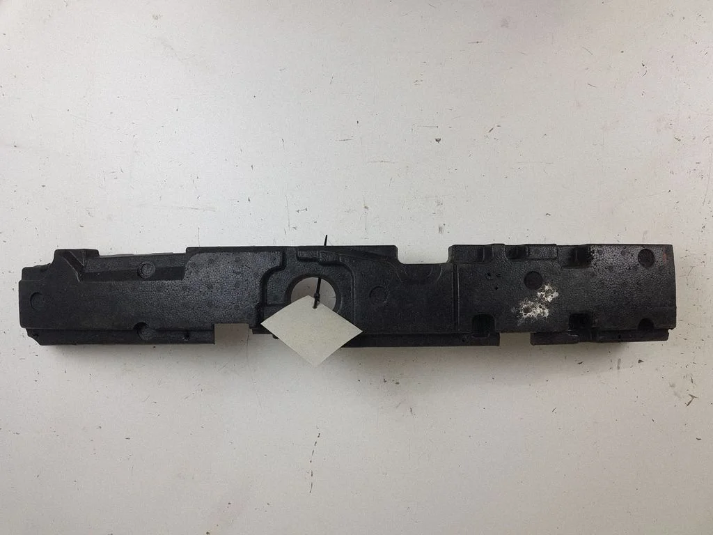 Esistange vahtpolstri tugi 7178082 – BMW 5-seeria E60 E61 (2004-2010)
