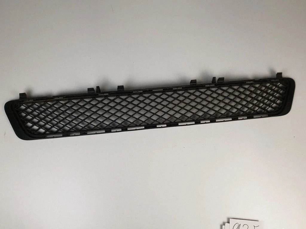 Front bumper lower grill A2128850523