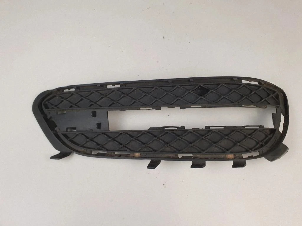 Front bumper lower grill A2128851823