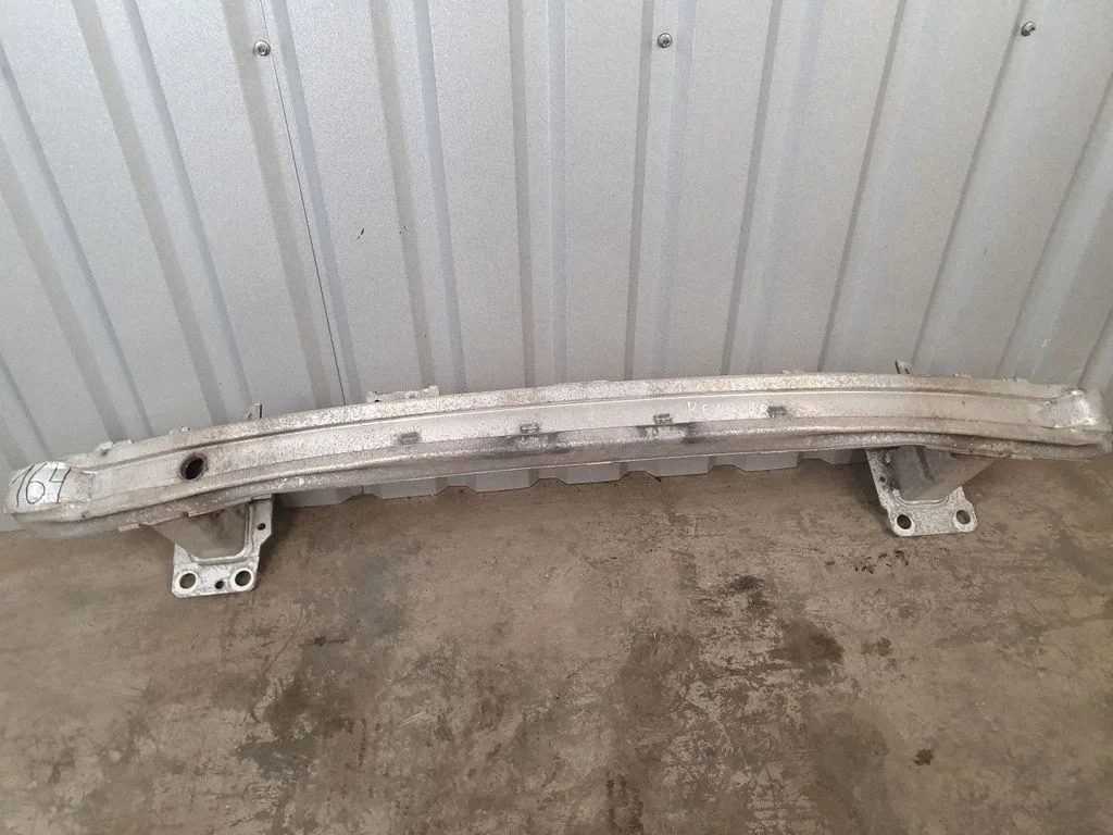 Front bumper cross member
