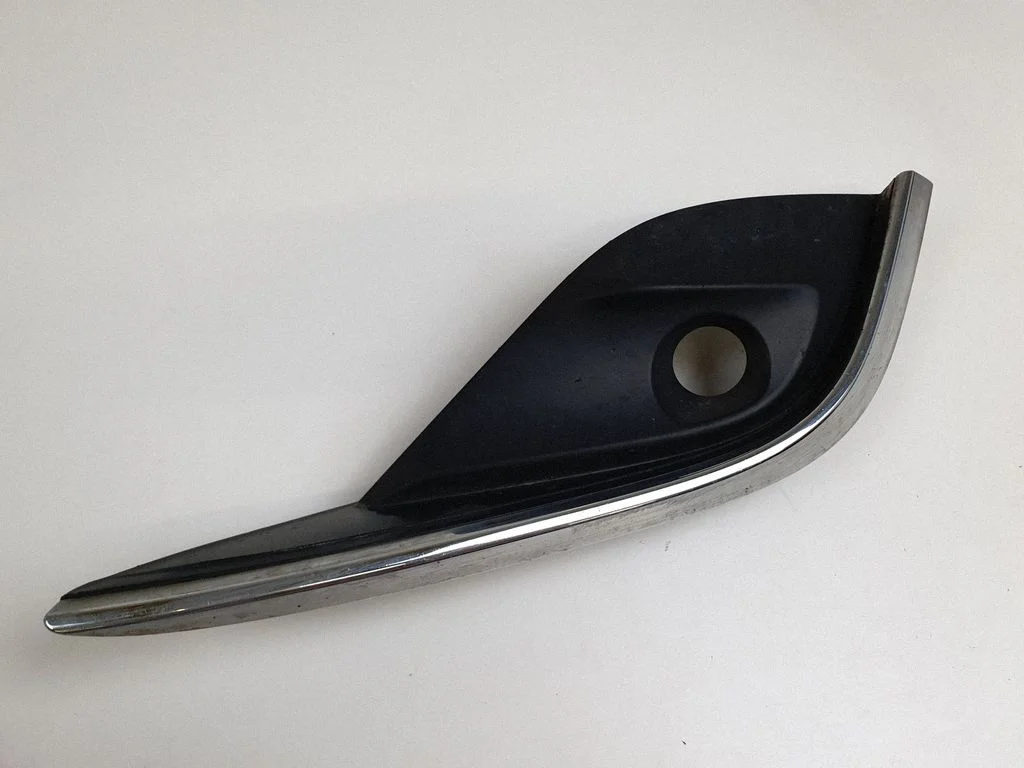 Front fog light trim/grill G46L50C11