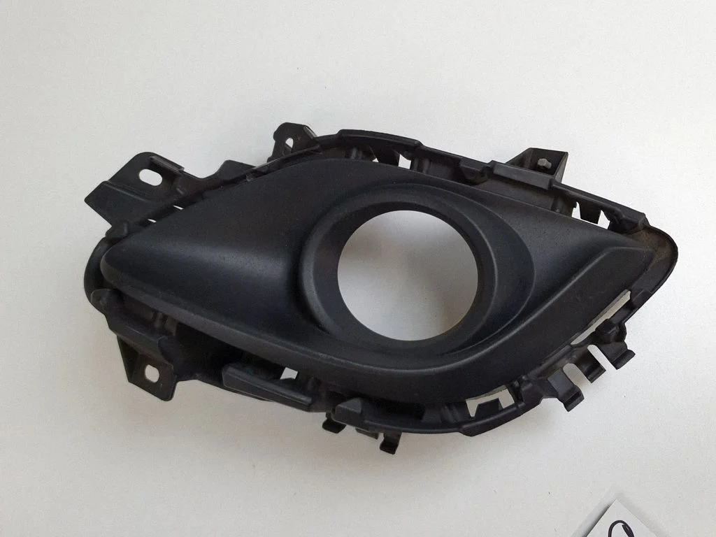 Front fog light trim/grill GHR450C11