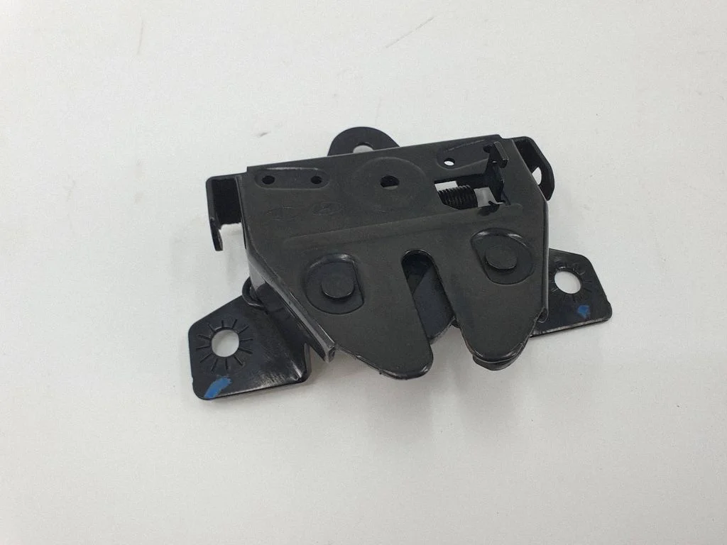 Engine bonnet/hood lock/catch