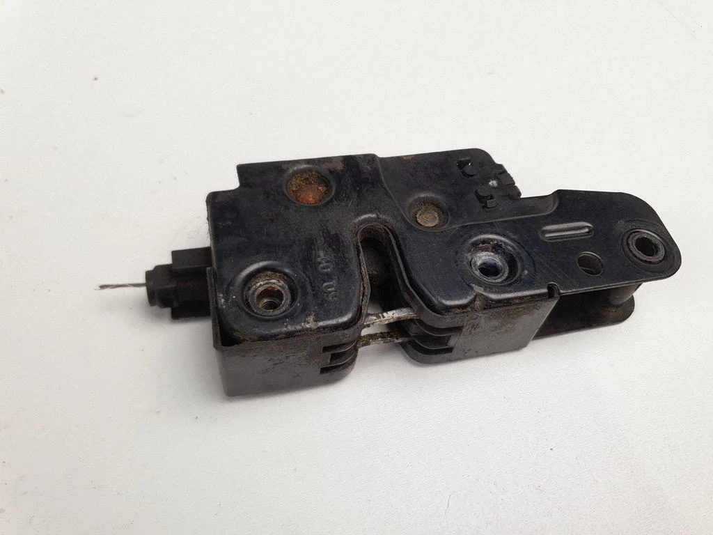 Mootorikapoti lukk 8K2823746 – Audi A5 Sportback 8TA (2009-2016)