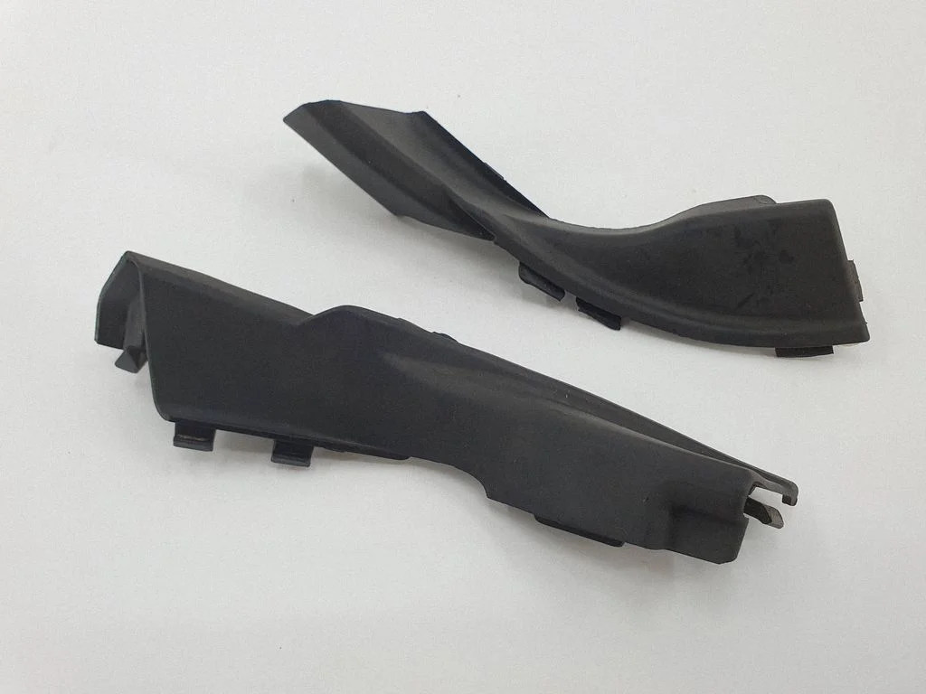 Wiper trim 861542P500