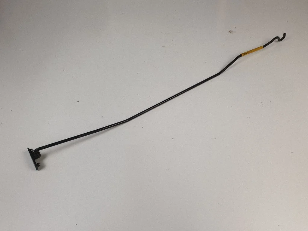 Engine bonnet/hood prop rod/strut