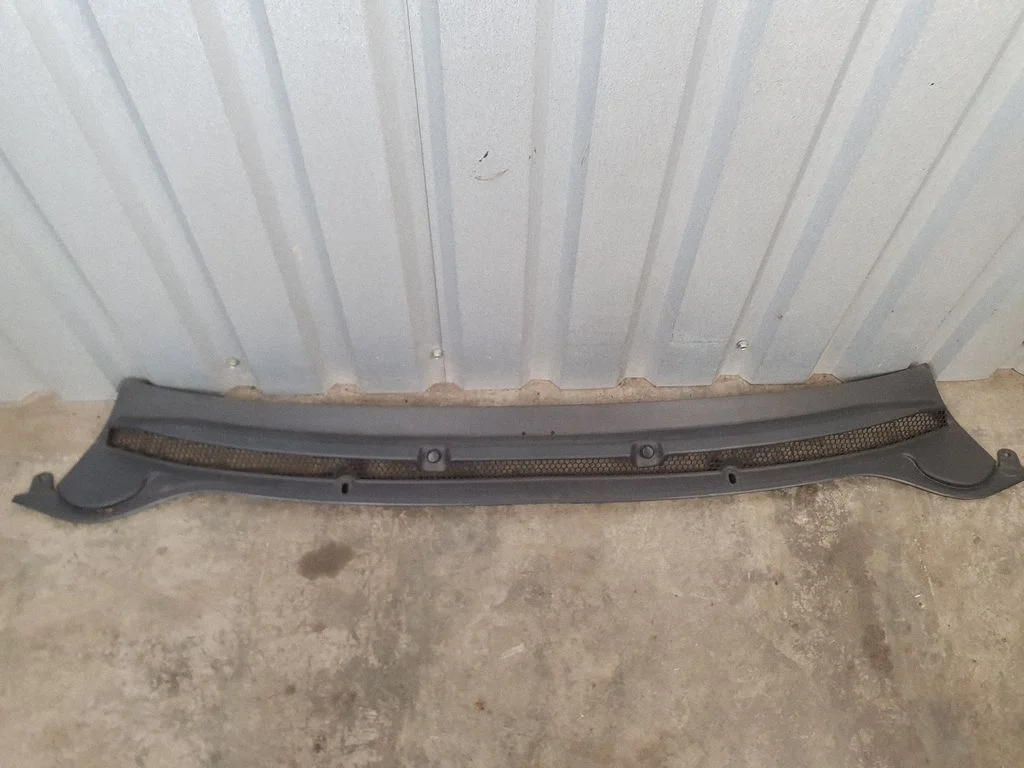 Wiper trim 13267105