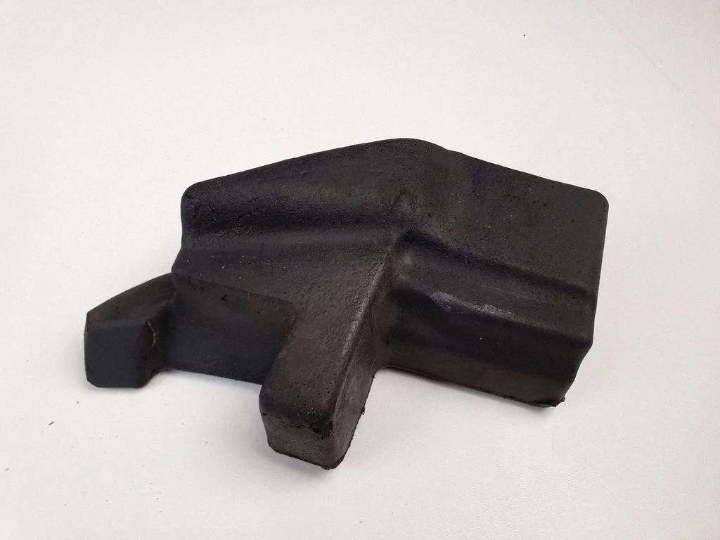 Fender foam support/seal – right