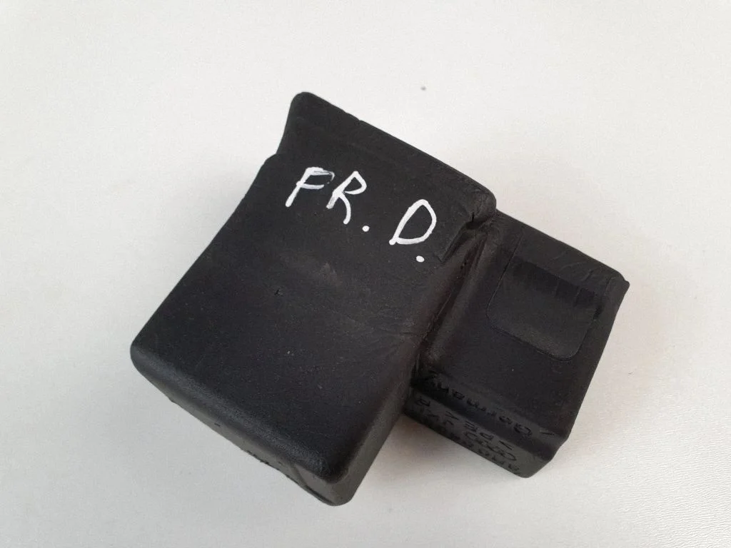 Fender foam support/seal 8R0863336A