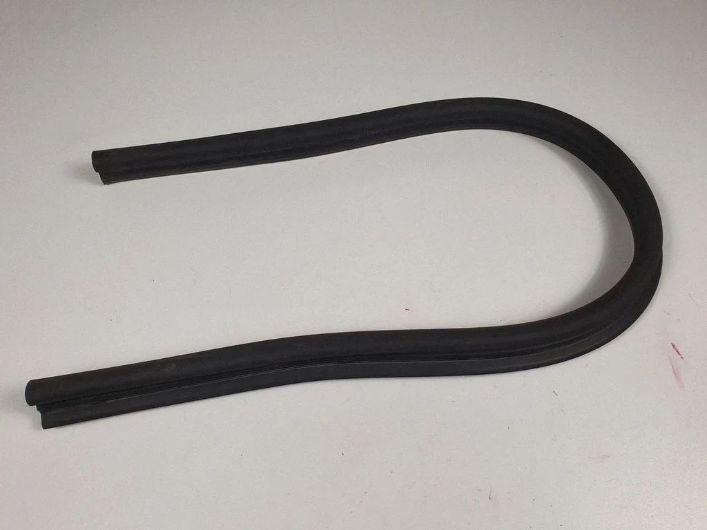 Engine compartment rubber 4G0823723
