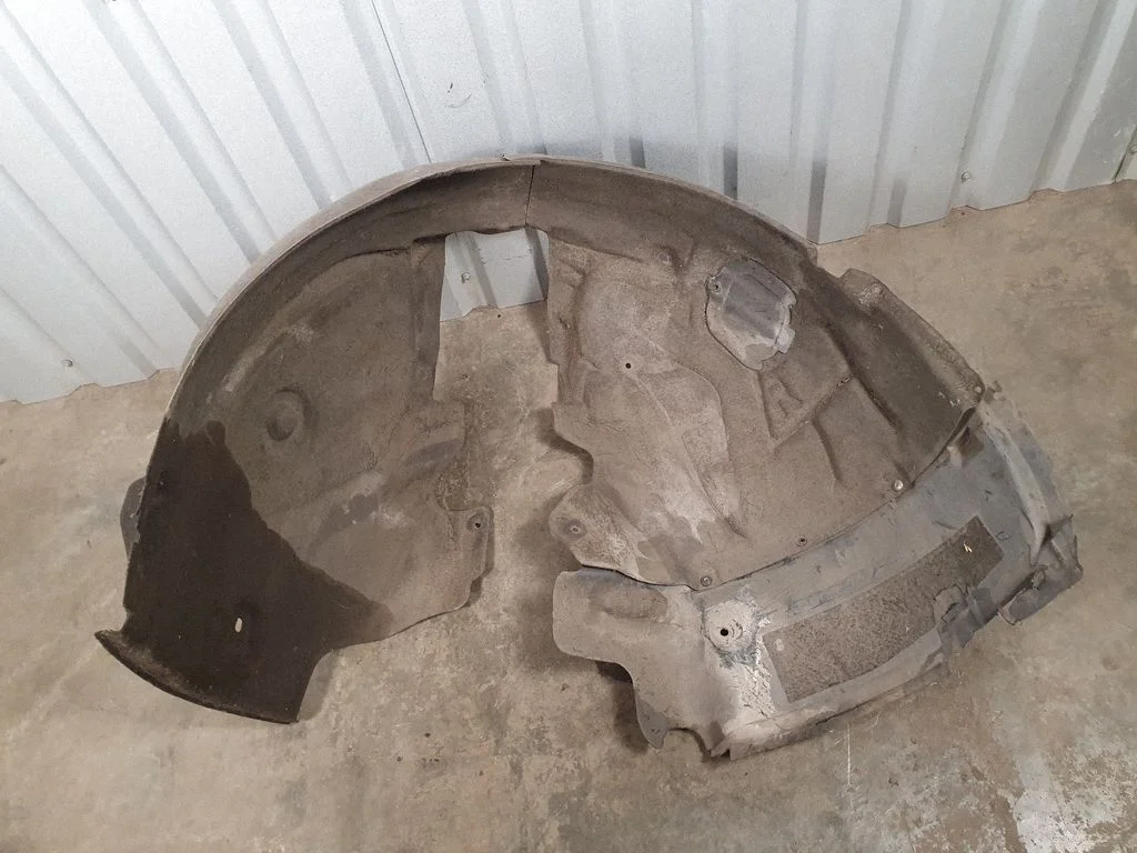 Front wheel arch liner splash guards 4G0821134D