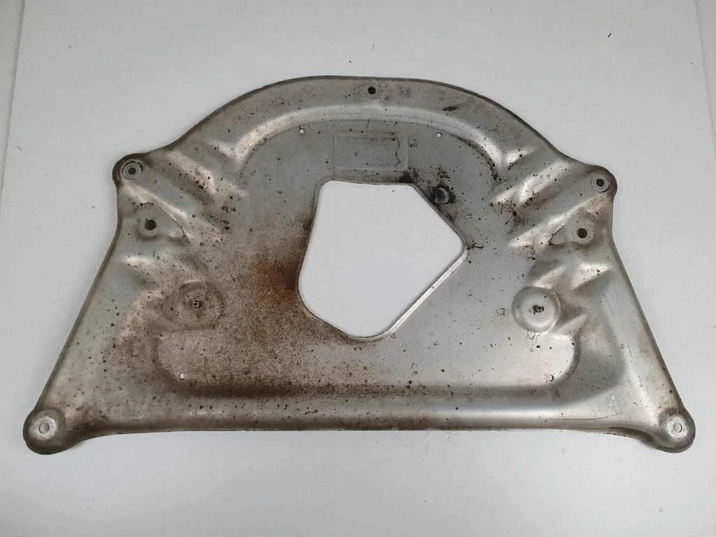 Motora dibena aizsargs 6759878
