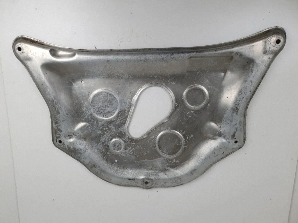 Engine splash shield/under tray 6752310 – BMW 7 Series E65 E66 (2001-2008)