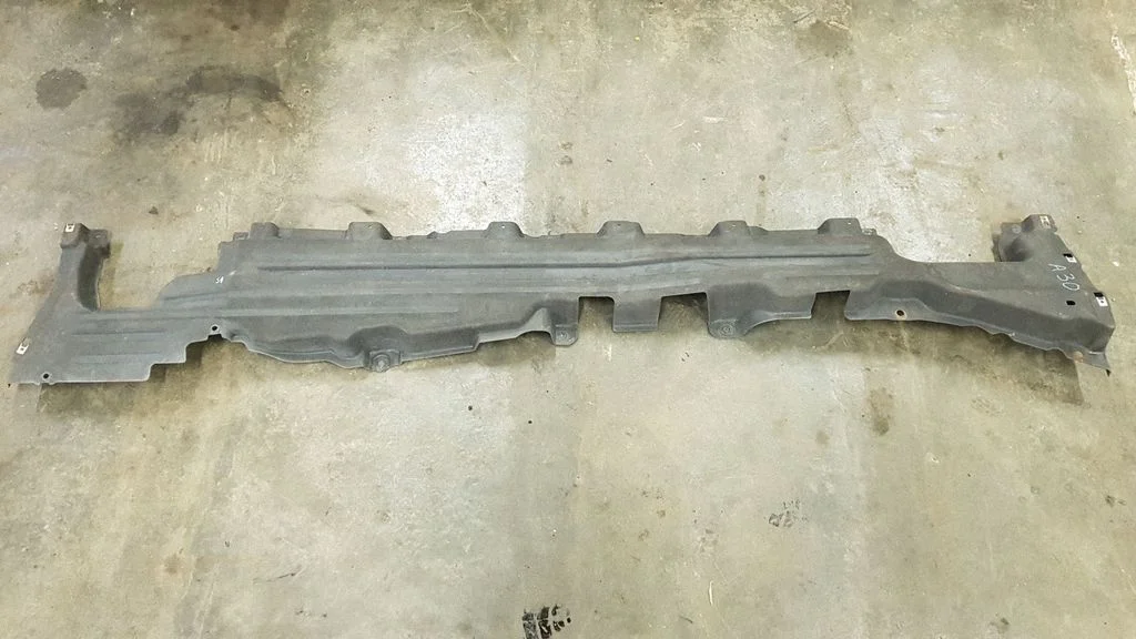 Center/middle under tray cover HPLA104C21AC