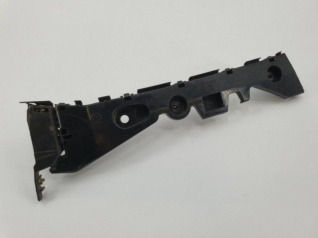 Rear bumper mounting bracket BHN1502J1