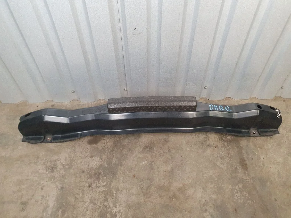 Rear bumper cross member 51813036