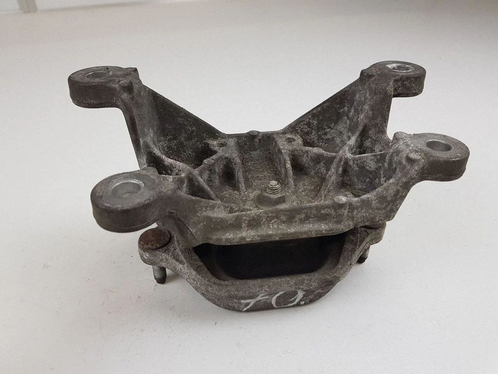 Ātrumkārbas spilvens 8K0399115T