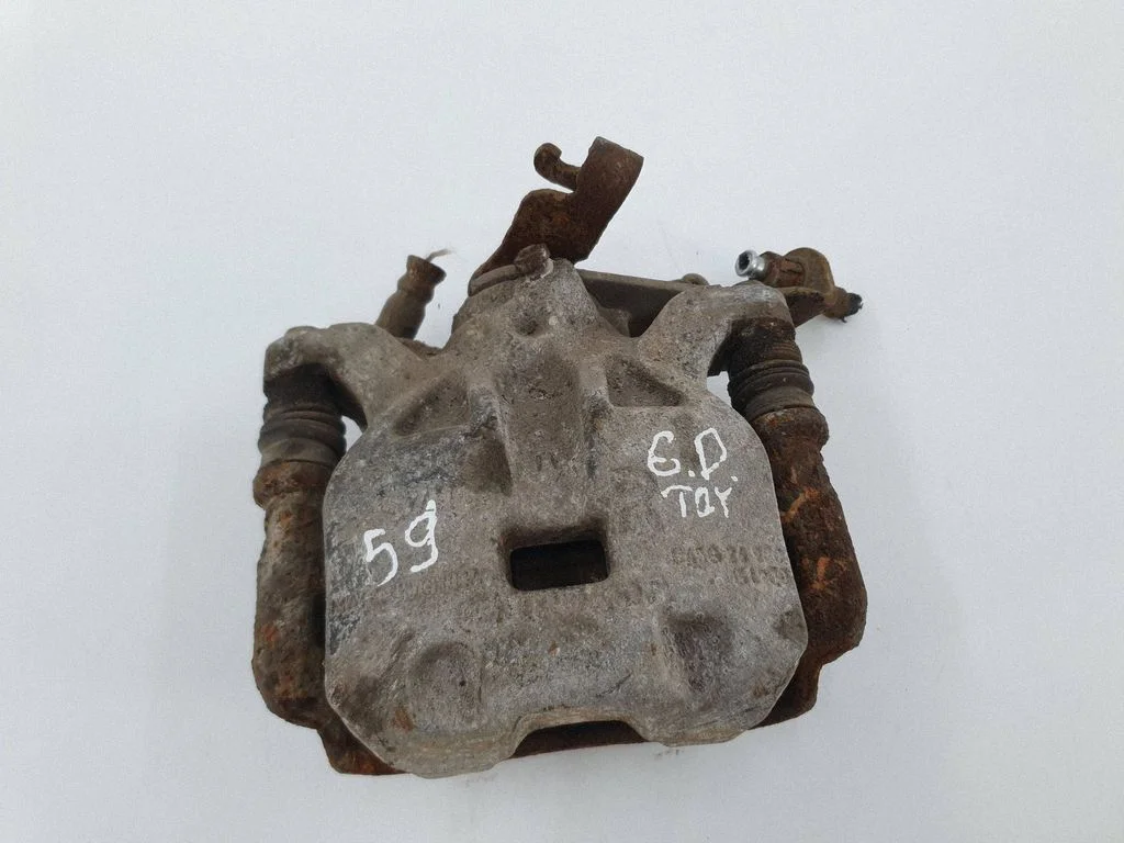 Rear brake caliper – rear right