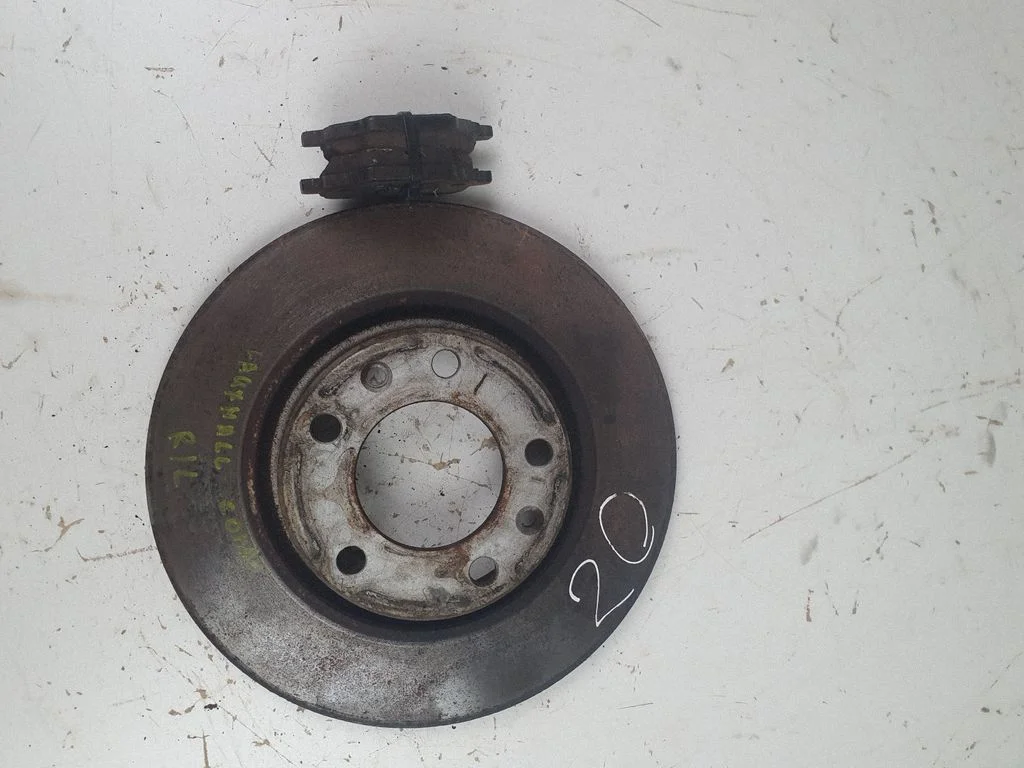 Rear brake disc – rear left