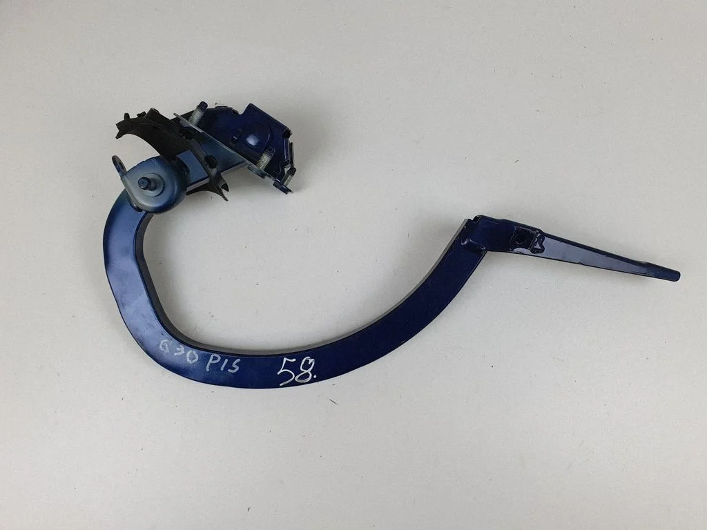 Tailgate/trunk/boot hinge – BMW 5 Series G30 G31 G38 (2016-)