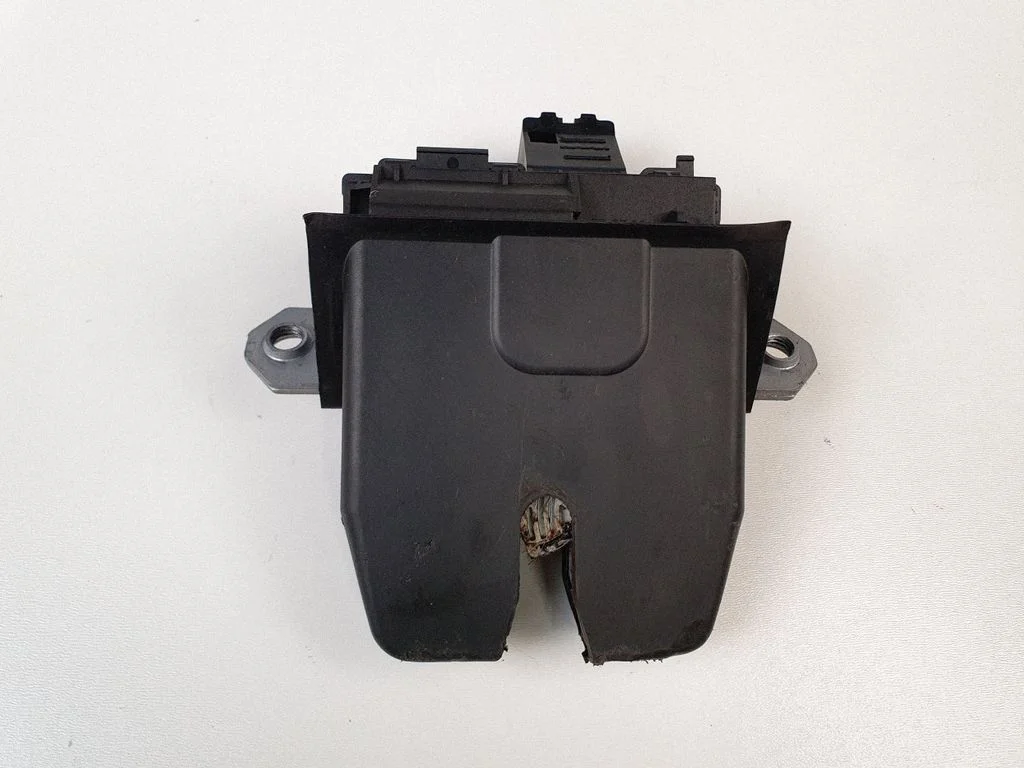 Tailgate/trunk/boot lock/catch/latch 8M51R442A66EB