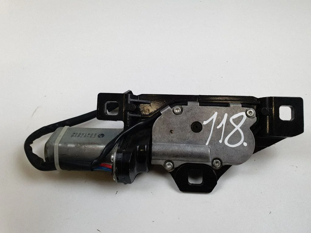 Domykacz klapy bagażnika – BMW Seria 7 E65 E66 (2001-2008)