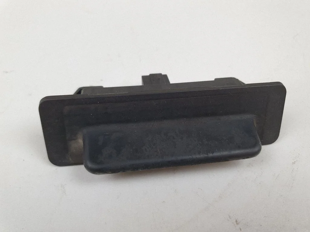 Tailgate/trunk/boot exterior handle – Renault Laguna II (2001-2007)
