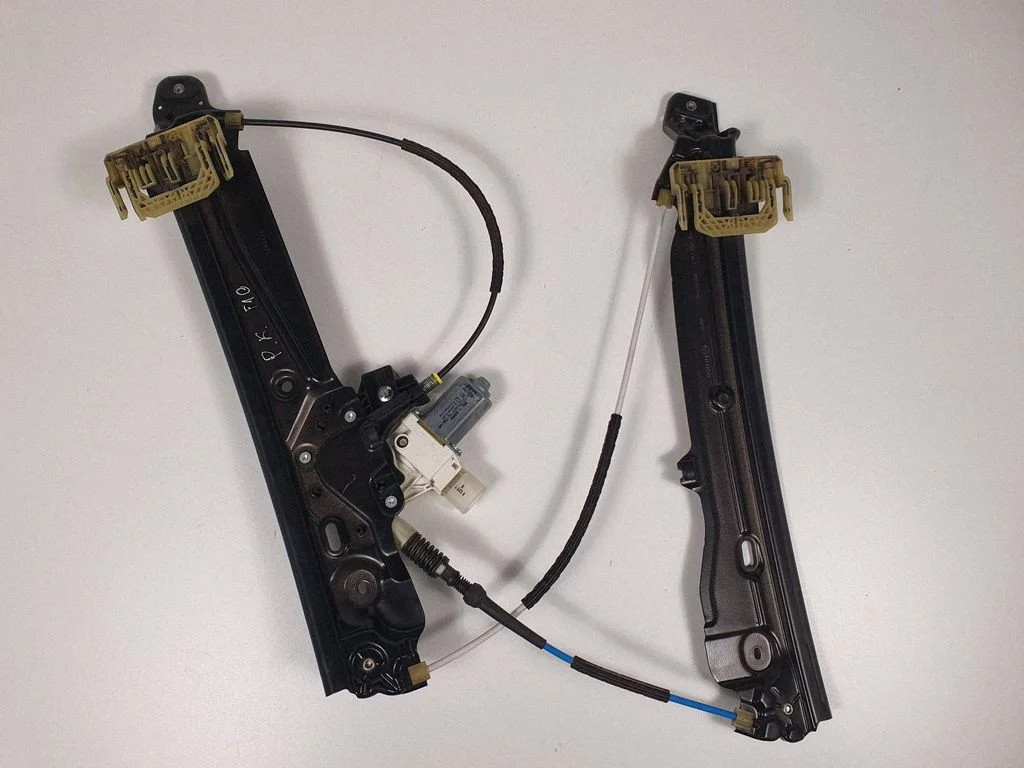 Front door window regulator with motor 7182131