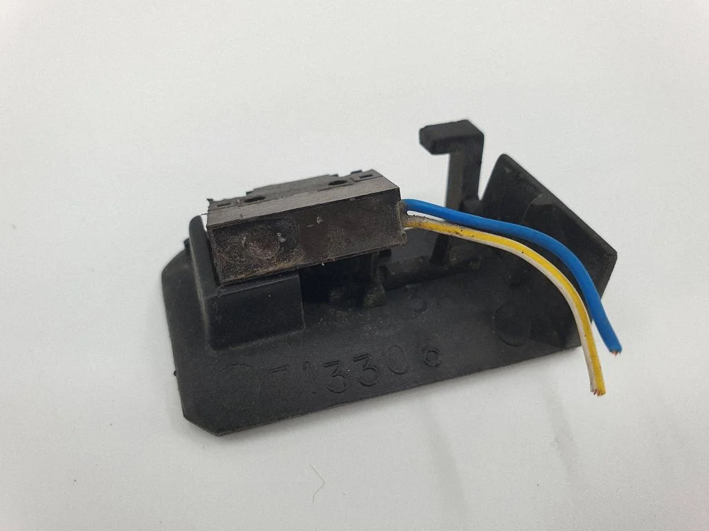 Front door wing mirror part – right