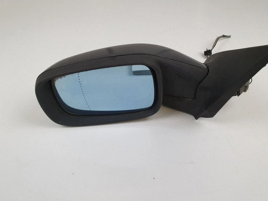 Front door electric wing mirror – left