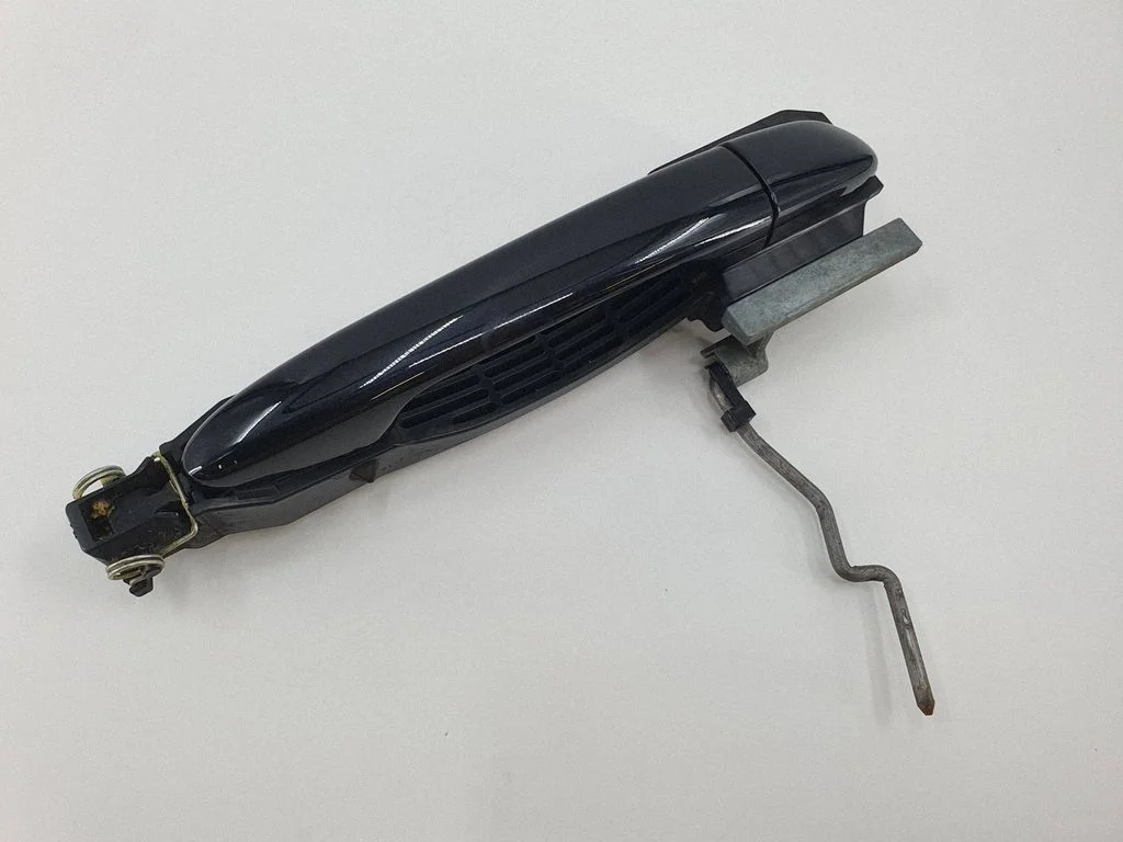 Rear door exterior handle – rear right