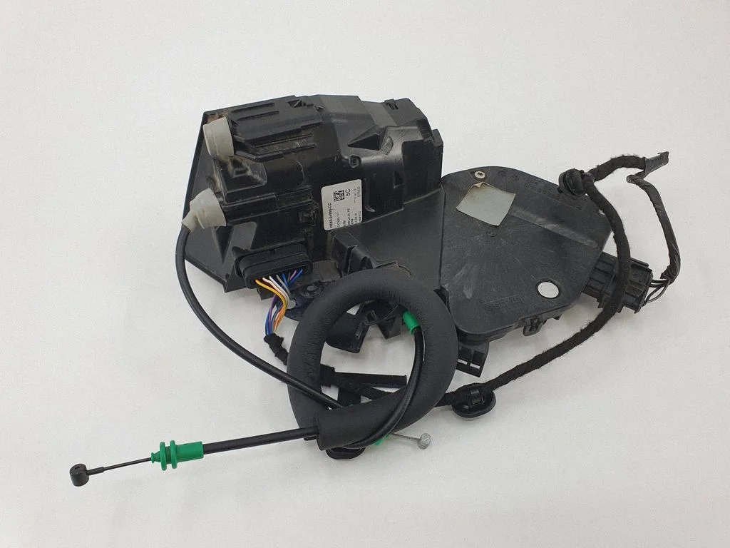 Rear door lock – Jaguar F-Pace (2016-)