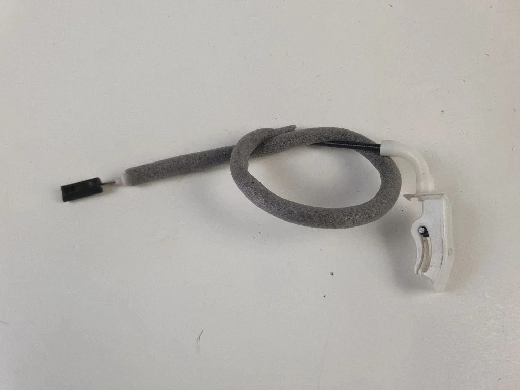 Rear door cable line 7034467