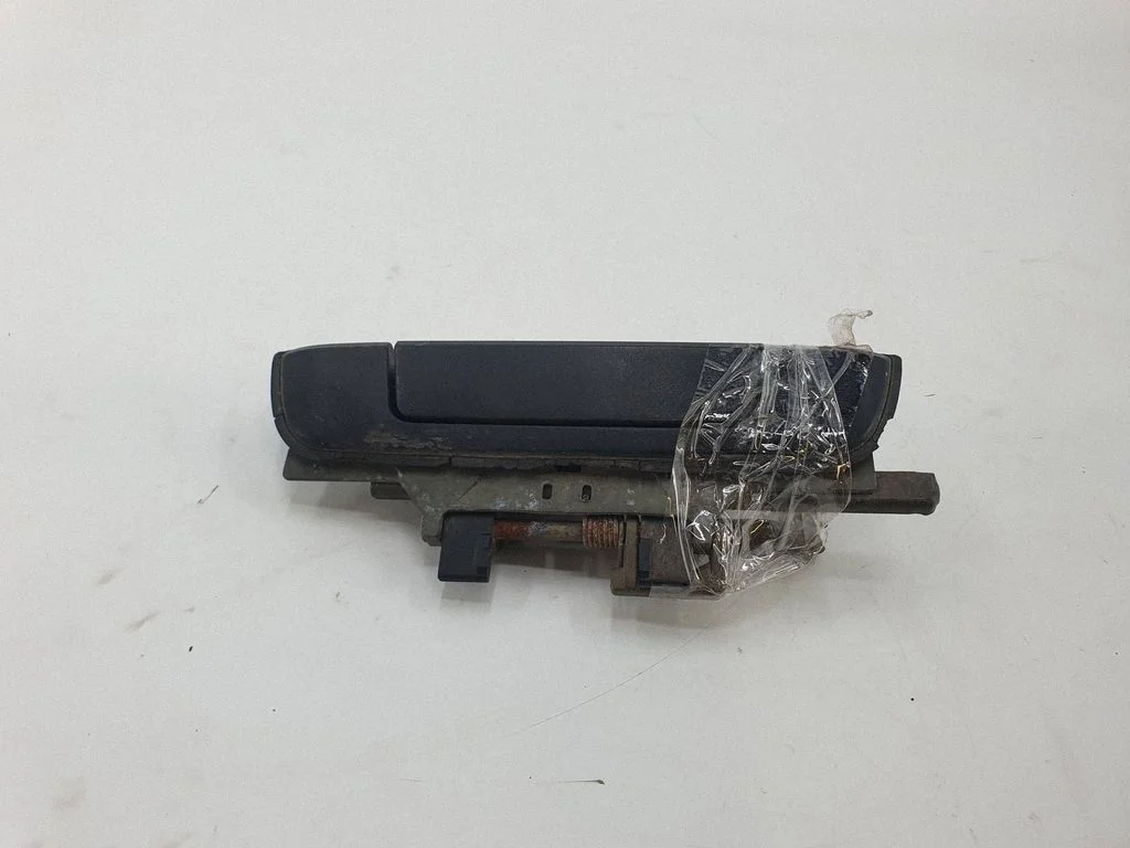 Rear door exterior handle – rear right