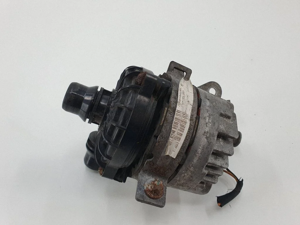 Electric auxiliary coolant/water pump – Mercedes-Benz C-Class W205 (2014-2021)