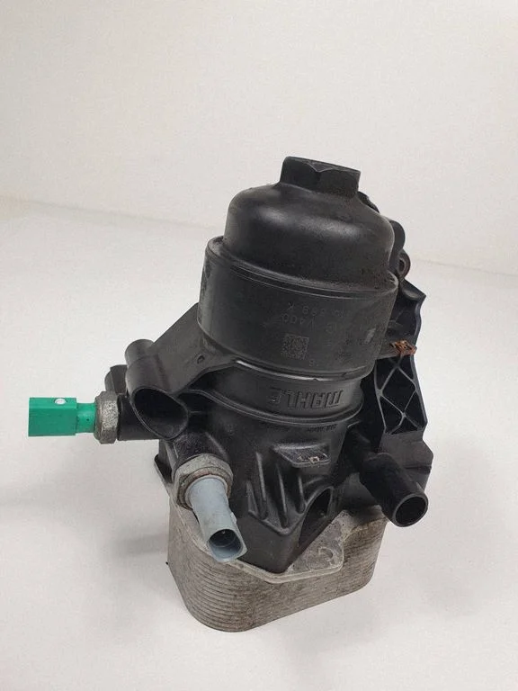 Oil filter mounting bracket – Volkswagen e-Golf (2014-)