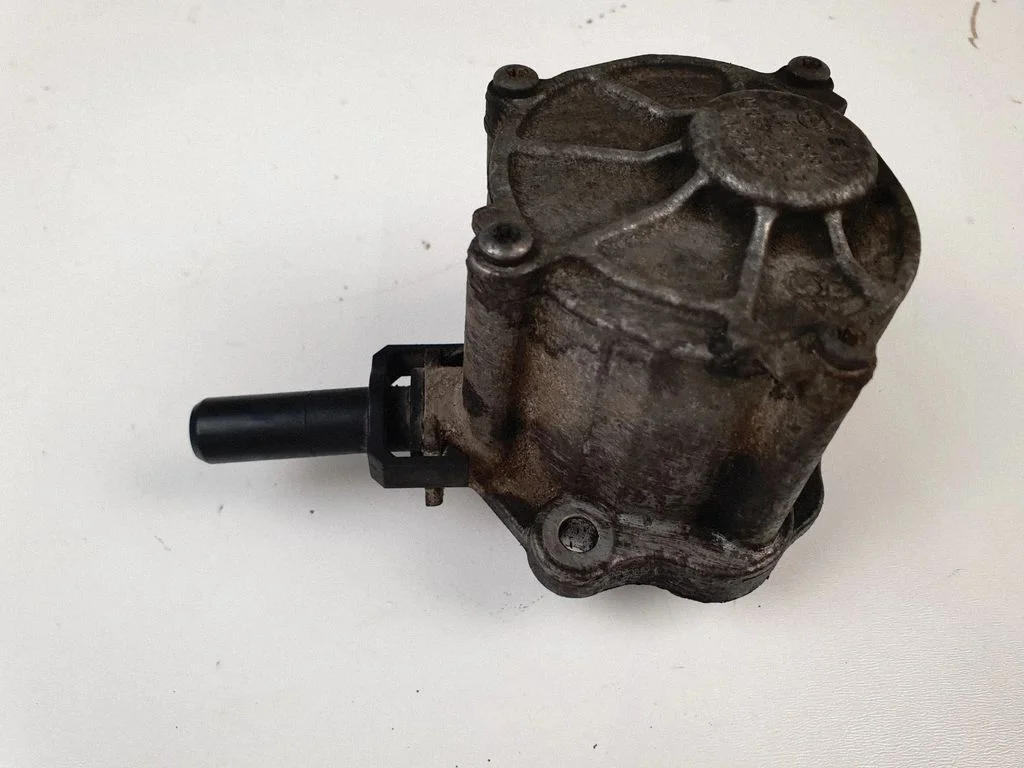 Vacuum pump GD01495