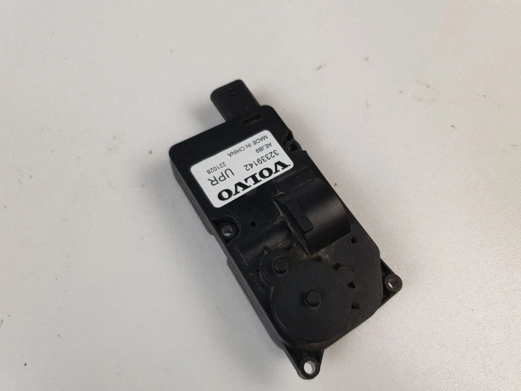 Electric auxiliary coolant/water pump 32339142