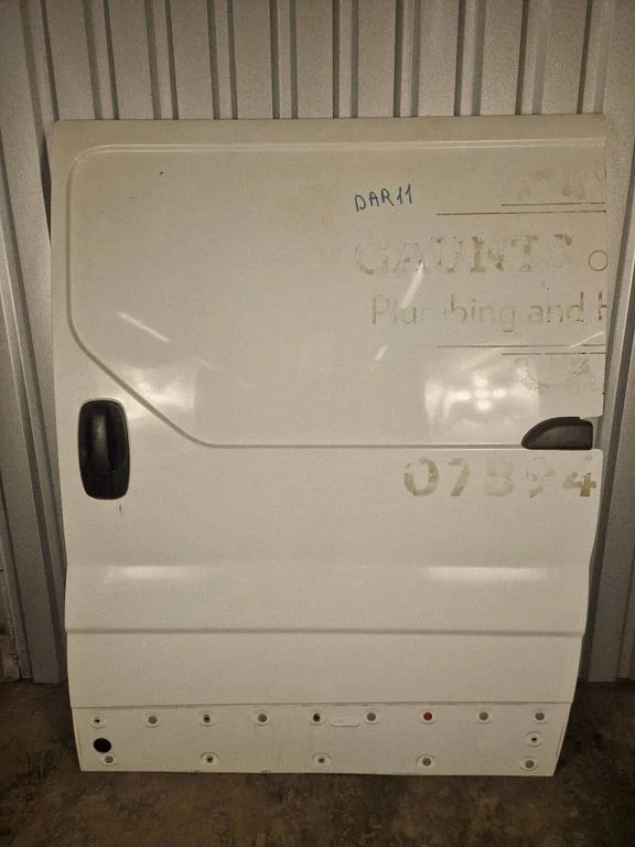 Side sliding door – left