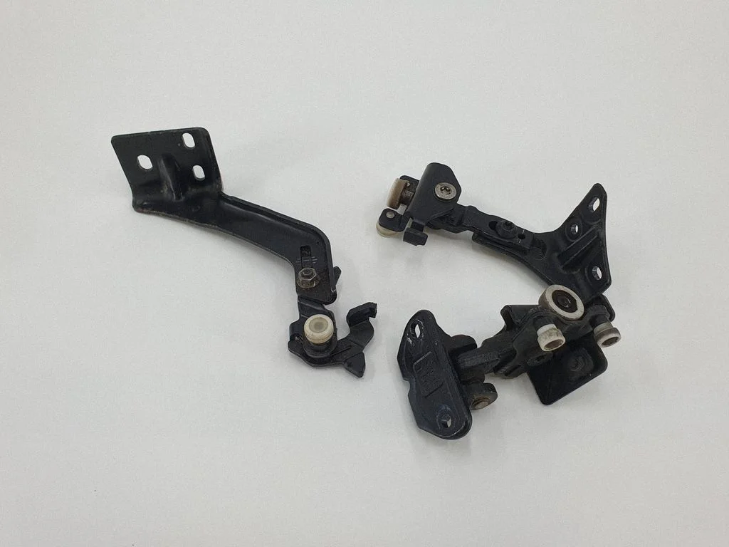 Roller guide/hinge set – Peugeot Boxer (2015-)