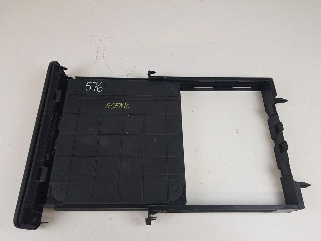 Glove box 883900001R