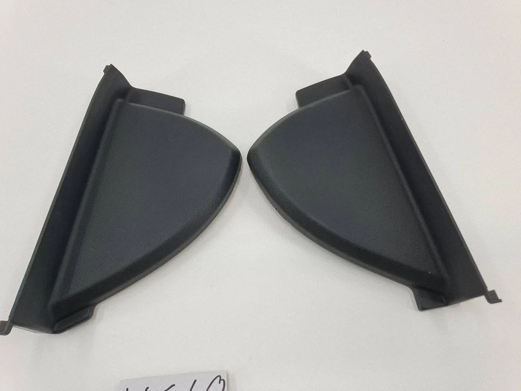 Dashboard side end trim A2056801307