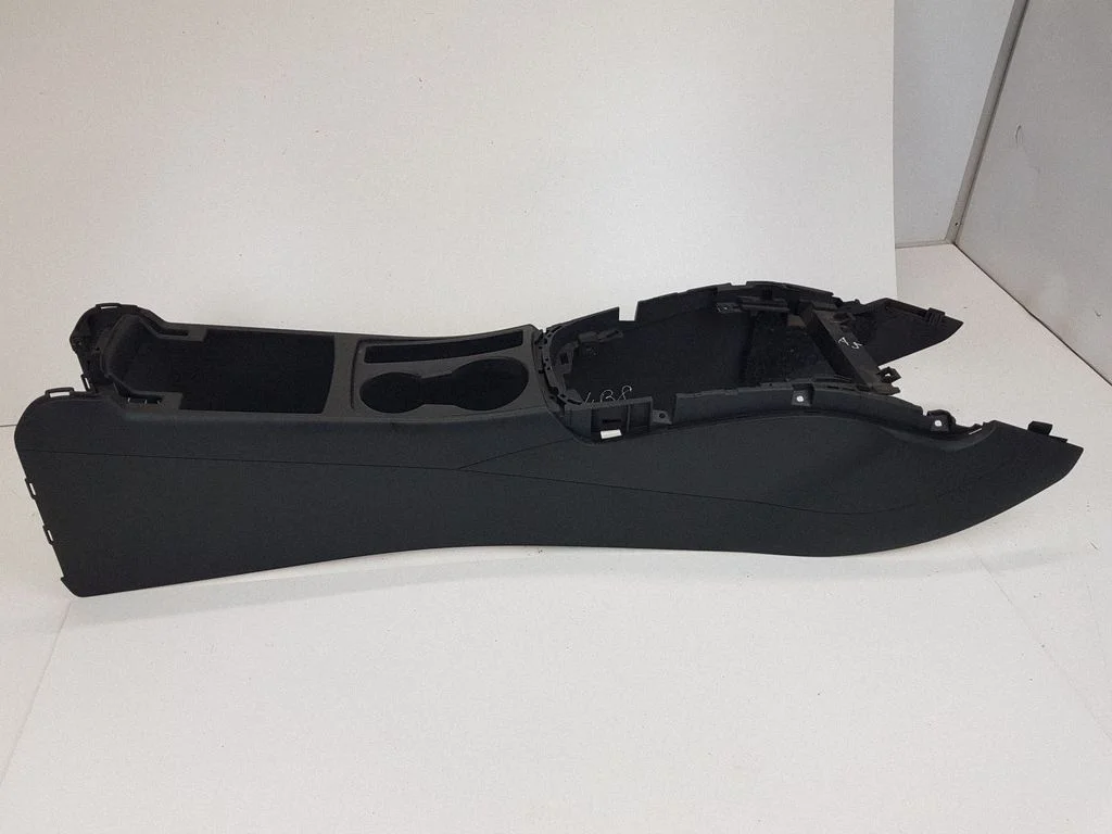 Center console – Audi A4 Allroad B8 (2008-2016)