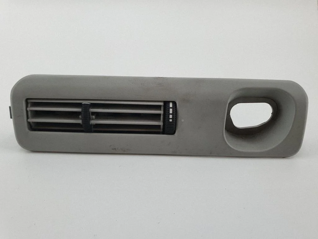 Rear air vent grill A6398300554