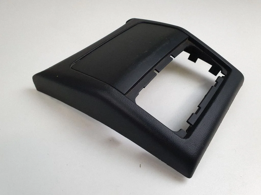 Rear air vent grill – BMW 3 Series E90 E91 (2005-2012)