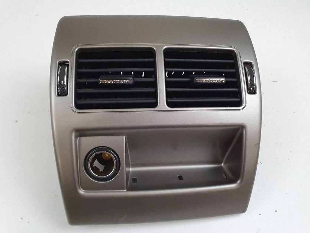 Rear air vent grill LRGJBD500220PUY – Jaguar XF X250 (2007-2015)