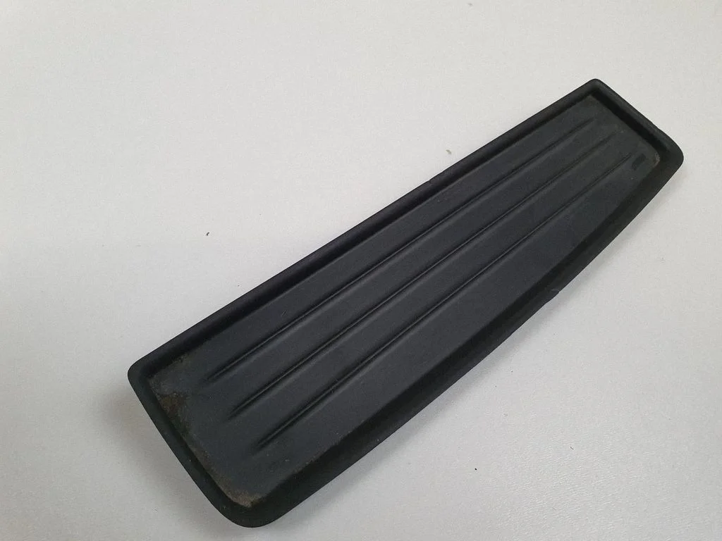 Glove box pad 9227896